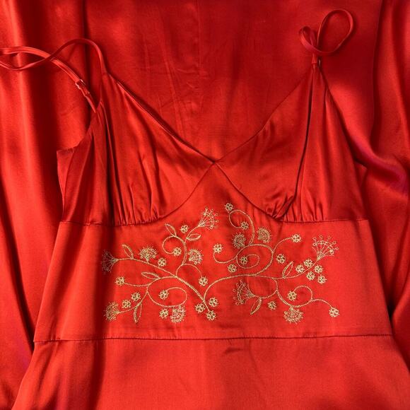 100% Silk Red To The Max Dress Women's Size 8 - Picture 7 of 7